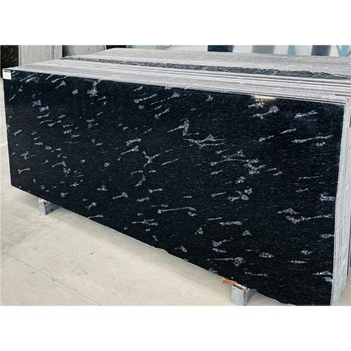 fish black granite