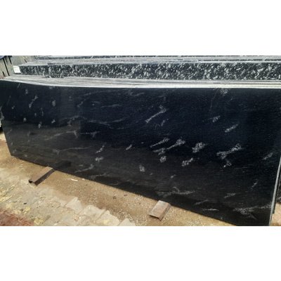 fish black granite